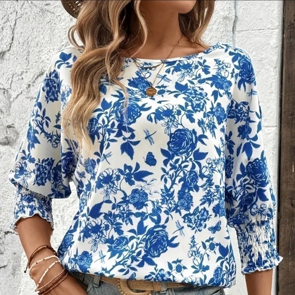 Women’s Floral Print Crew Neck Blouse with  Short Puff Sleeves - Size XL - NWT - Picture 5 of 5